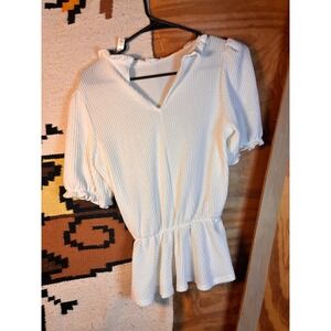 Cachet Peplum Blouse Womens S Cream Textured Ruffle V-Neck Puff Sleeve Top